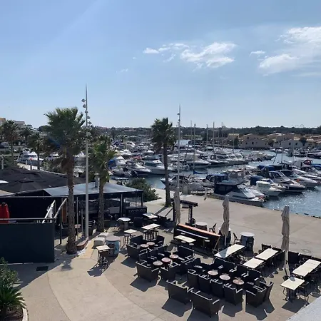 583 Grand 2 Pers Port Ambonne Terrasse アパート *